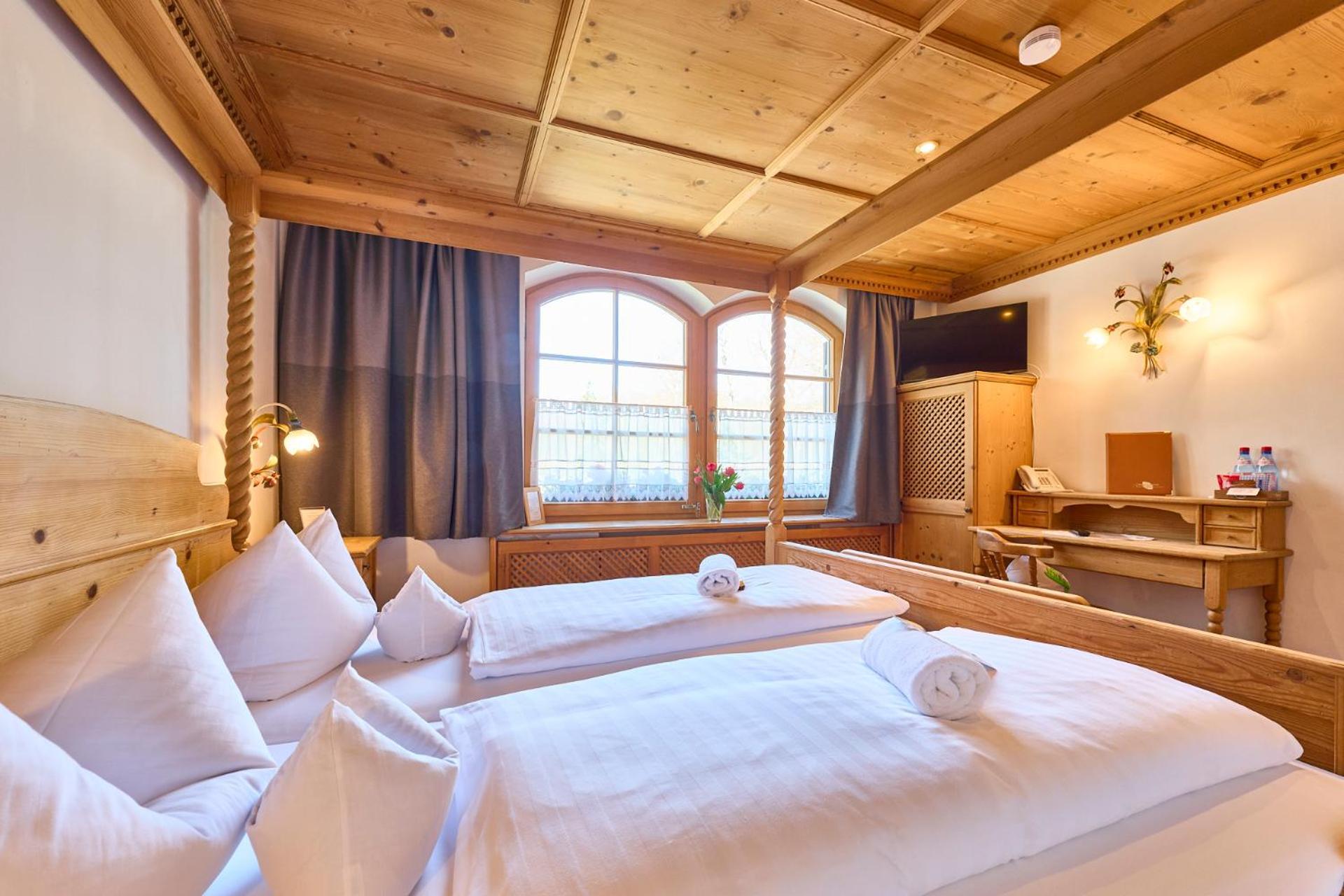 Hotel Waldgasthof Buchenhain Baierbrunn ภายนอก รูปภาพ