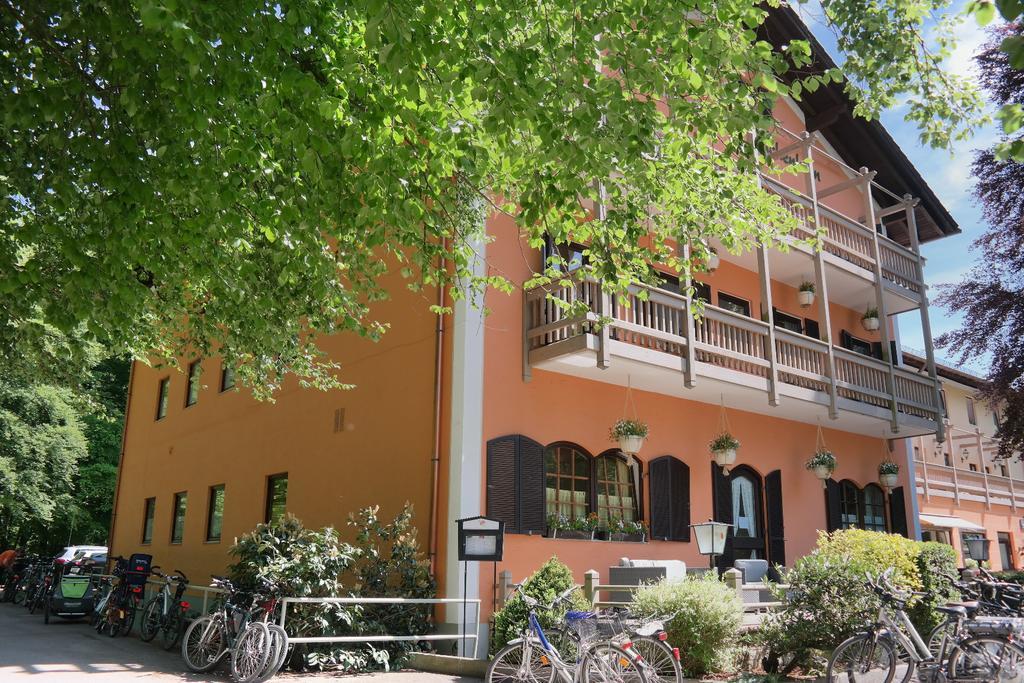 Hotel Waldgasthof Buchenhain Baierbrunn ภายนอก รูปภาพ